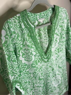 Banana Republic Green & White Printed V-Neck Tunic Top #1090